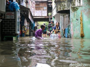 Seluruh Pompa Dikerahkan untuk Sedot Banjir di Jakut