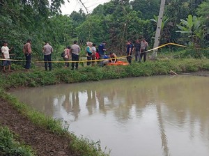 Polisi Selidiki Temuan Mayat Bayi Perempuan di Empang Bogor