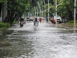 Hujan Melulu di Tempat Tinggalmu? Kata BMKG, Fenomena-fenomena Ini Sebabnya
