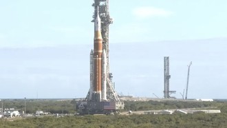 Roket Raksasa NASA Keluar Kandang, Segera Antar Manusia ke Bulan