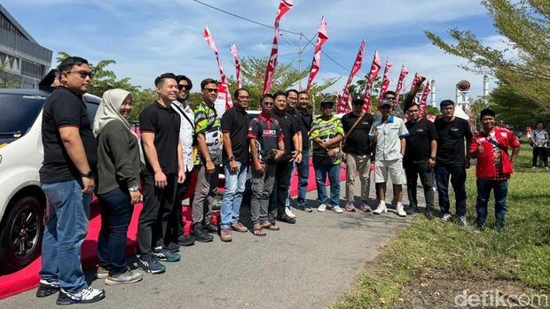 Sirion Indonesia Club ramaikan Daihatsu Kumpul Sahabat Pontianak. (Ocsya Ade CP)