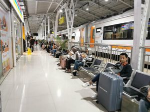 Perjalanan KA Kamandaka dan Purwojaya Dibatalkan Imbas Banjir