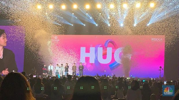 Strategi K-pop di Indonesia membangun kedekatan dengan fans Indonesia dalam Korea 360 x HUG K-pop Meet and Greet di NICE PIK 2 dan Lotte Mall Jakarta, Sabtu-Minggu (17-18/1/2026). (CNBC Indonesia/Ferginadira)