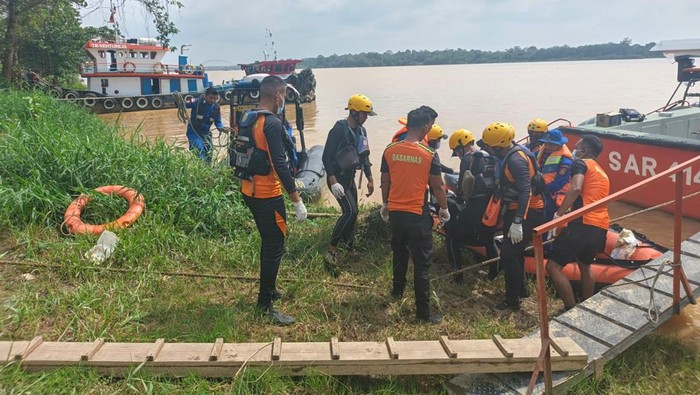 Perempuan yang Terjun dari Jembatan Aurduri Jambi Ditemukan Tewas