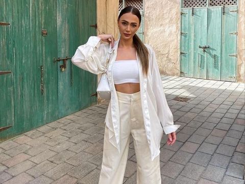 Warna Baju yang Cocok dengan Celana Cream