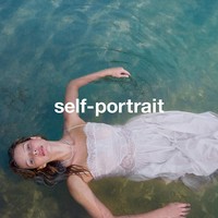 Katalog koleksi tersebut dipotret oleh fotografer New York Ryan McGinley dan di-styling oleh Mel Ottenberg. Foto: Instagram @mrselfportrait