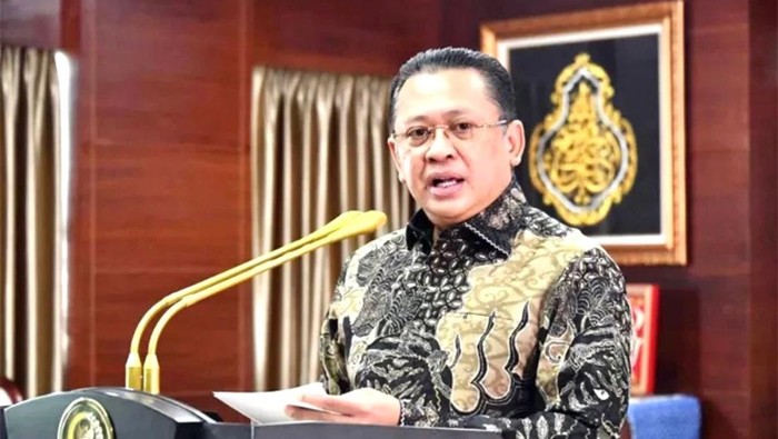 Bijaksana Mengelola Potensi Energi Ketika Tatanan Global Porak-Poranda