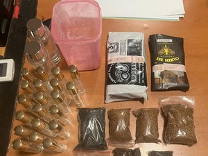 Polisi Gerebek Lab Tembakau Sintetis di Hotel Lenteng Agung Jaksel