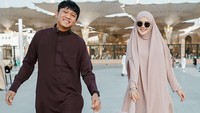 Bella Bonita mendoakan siapa pun yang ingin ke Tanah Suci bisa dikabulkan. Bismillah ya Allah semoga tahun ini menjadi kesempatan hamba-hambamu yang lain, tulisnya dilihat di Instagram, Selasa (19/1/2026). (Foto: dok Instagram denny_caknan)