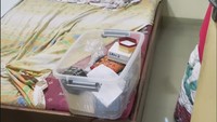 Jam 10 malam ya sampai pagi tuh. Terus jam 4 saya bangun, itu depan rumah sudah tinggi, pas sudah jam 5, air sudah mulai masuk ke rumah. Pas siang naik lagi. Kalau di luar rumah (ketinggian air) hampir sedengkul, cerita Bintang Timur. Foto: Instagram @abintangtimur