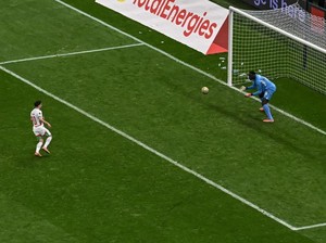 Kata Mendy Usai Gagalkan Panenka Brahim Diaz