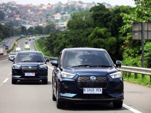 BI Rate Naik, Ngaruh ke Penjualan Mobil?