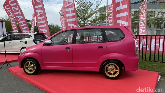 Wujud Xenia Pink Modif 'Sikit-sikit' buat Harian-Drag Race