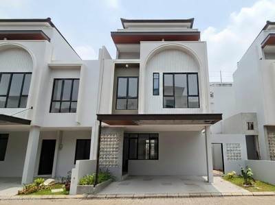 Investasi Terbaik 2026: Rumah Mewah Samping Kampus & Dekat MRT!