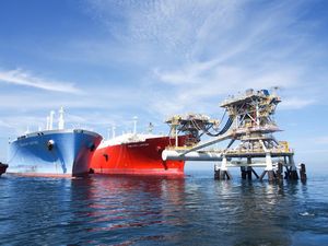 Dukung Transisi Energi Bersih, PGN LNG Siap Regasifikasi 30 Kargo di 2026