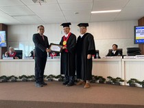 Eks Jubir KPK Raih Gelar Doktor, Disertasi soal Ganti Rugi Korban Korupsi