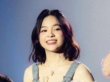 Gaya Elsa Japasal di Panggung, Santai tapi Penuh Aura