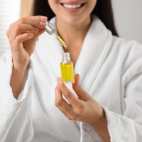 Pakai Serum Dulu atau Moisturizer? Ini Cara yang Benar agar Kulit Mulus