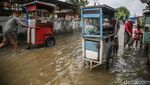 Jalan Akses Bekasi - Jakarta Masih Tergenang
