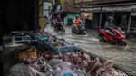 Jalan Akses Bekasi - Jakarta Masih Tergenang