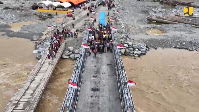 Pemulihan Akses di Aceh Terus Dikebut,  7 Jembatan-28 Titik Longsor Dibangun