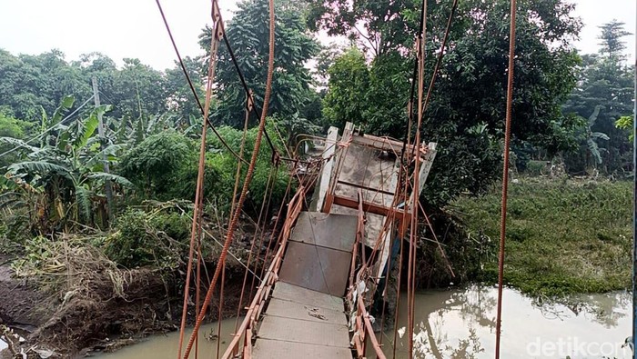 Jembatan Putus di Probolinggo