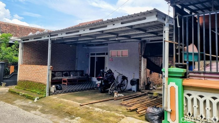 Viral Pemuda di Ponorogo Terekam CCTV Curi Celana Dalam