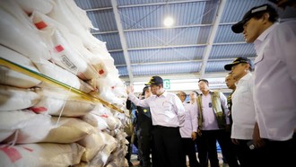 Penyelundupan 1.000 Ton Beras Ilegal Terbongkar!