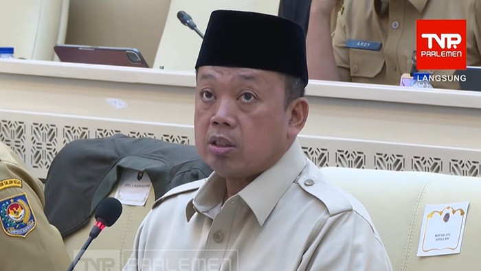 Menteri ATR/BPN Nusron Wahid dalam Rapat Kerja dengan Komisi II DPR RI.