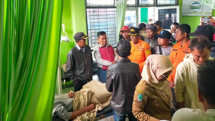 Pendaki yang Dilaporkan Hilang di Bukit Kaba Bengkulu Ditemukan Selamat