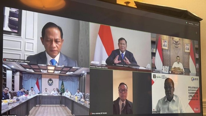 Dari London, Prabowo Pimpin Rapat Virtual Bahas Penertiban Hutan
