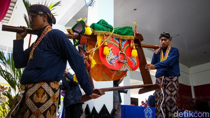 Melihat Uba Rampe Labuhan Ageng Merapi 2026, Ada Pelana Kuda