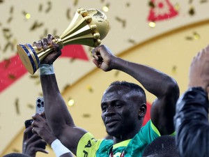 Momen Sadio Mane Tolak Walk Out, Ajak Tim Senegal Balik ke Lapangan