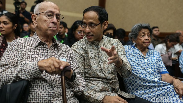 Penjelasan Nadiem Terkait Copot Anak Buah hingga Balas Surat dari Google