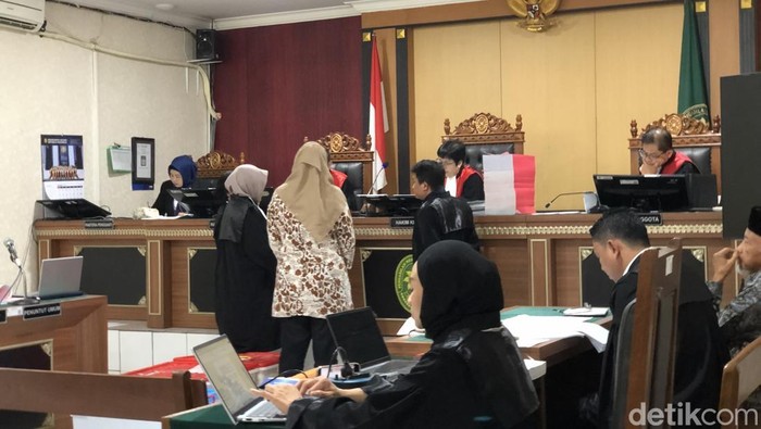Kabid Pengembangan SDM dan Usaha Pariwisata Dinpar Sleman, Nyoman Rai Savitri jadi saksi sidang eks Bupati Sri Purnomo di Pengadilan Tipikor, Jogja, Senin (19/1/2026).
