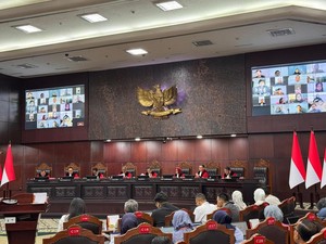 MK Tak Terima Gugatan Mahasiswa soal Abolisi dan Amnesti