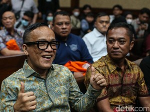 Noel Juga Didakwa Terima Gratifikasi Rp 3,3 M dan Motor Ducati dari Bawahan