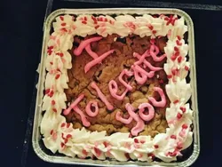 Tulisan Cake Terkocak di Awal 2026: Mana Paling Absurd?