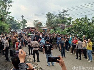 Warga Desak Tambang di Glempong Banyumas Ditutup, Sambat Jalan Rusak