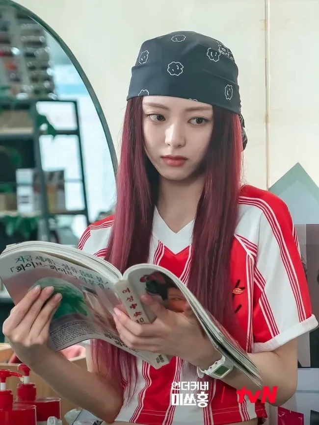 Potret Yuna ITZY Jadi Adik Park Shin Hye, Tuai Sorotan Kelewat Mirip