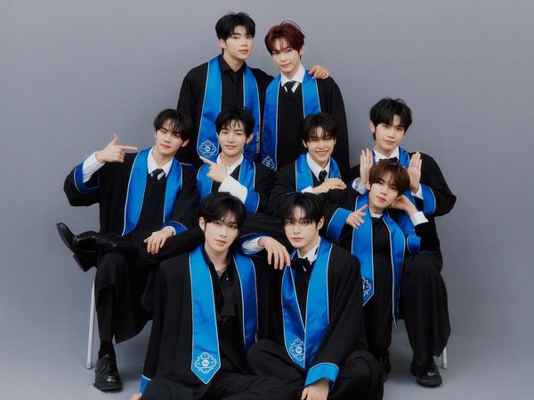 Foto-foto Wisuda ZEROBASEONE Jelang Album Perpisahan