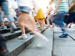 Manfaat Jalan Kaki saat Commuting, Bantu Jaga Kesehatan Fisik dan Pikiran