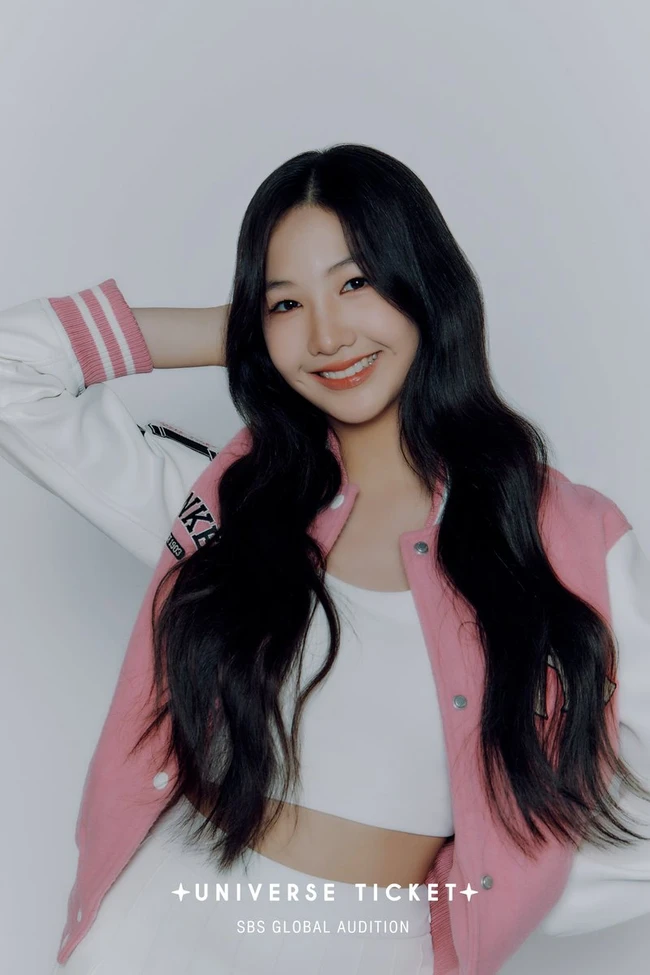 Sejumlah netizen kembali membandingkan penampilannya dulu dan sekarang. Banyak yang menyayangkan jika Ahn Seungbi harus menjalani operasi plastik karena tuntutan agensinya. Foto: Instagram