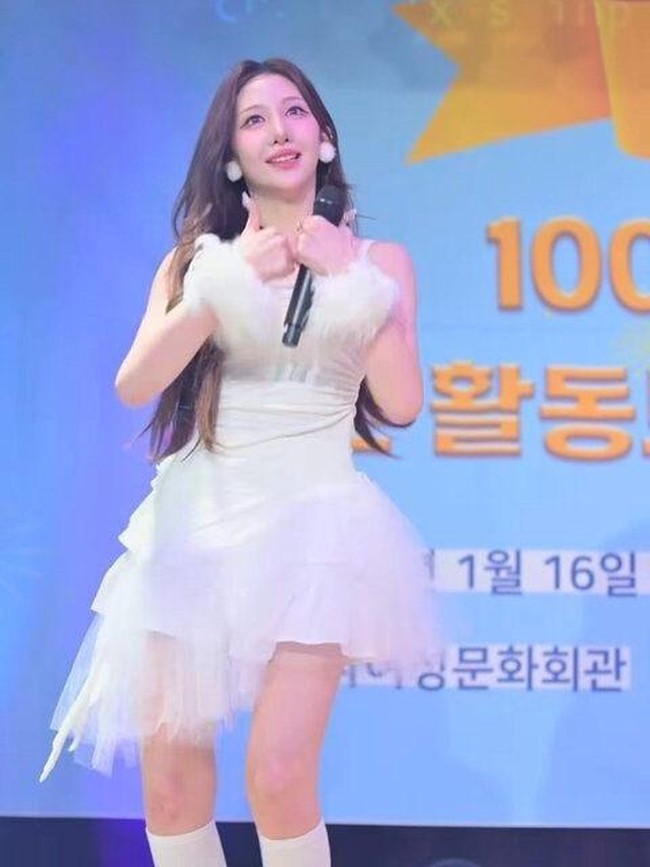 Transformasi Idol KPop 15 Tahun Terlihat Dewasa dari Usianya, Diduga Oplas