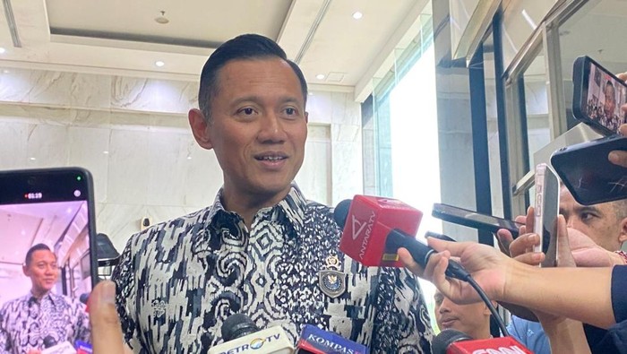 Usai Bertemu Purbaya, Ini Jawaban AHY soal Nasib Utang Kereta Cepat