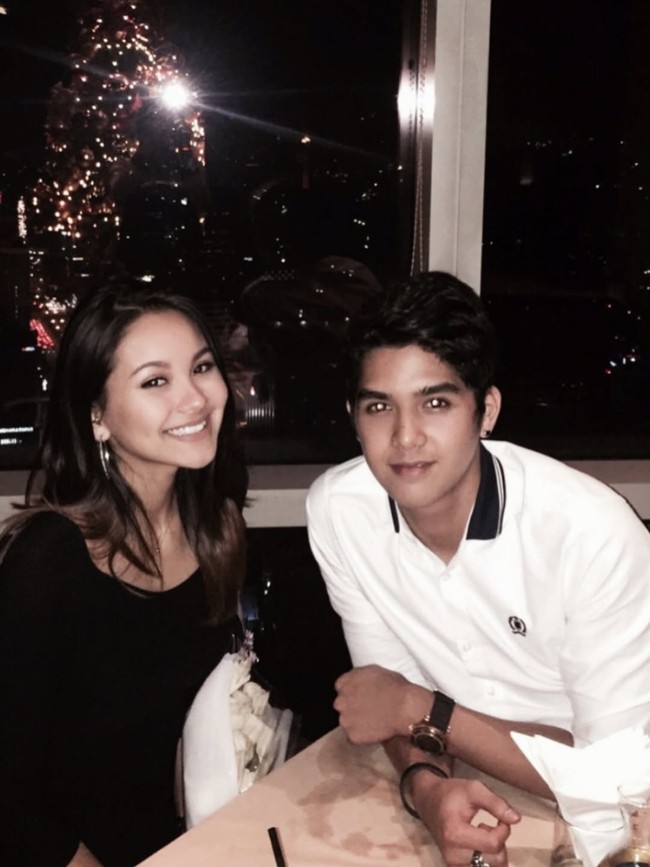 Alyssa Daguisé Ghazali yang sedang menantikan buah hati pertama juga dengan bangga menambahkan nama suami meski Ghazali bukan nama belakang anak Ahmad Dhani itu. Foto: Instagram @alghazali7
