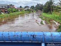 Hujan Deras Sejak Dini Hari, Debit Kali Jangkok Mataram Naik hingga 140 Cm