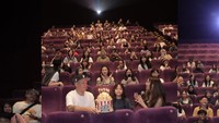 Gak cuma itu, Gisel dan Gading, juga mengundang teman-teman Gempi untuk nonton film bareng di salah satu bioskop.  Foto: dok instagram Gisel dan Gading Marten