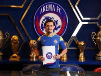 Arema FC Pinjam Gustavo Franca dari Persija