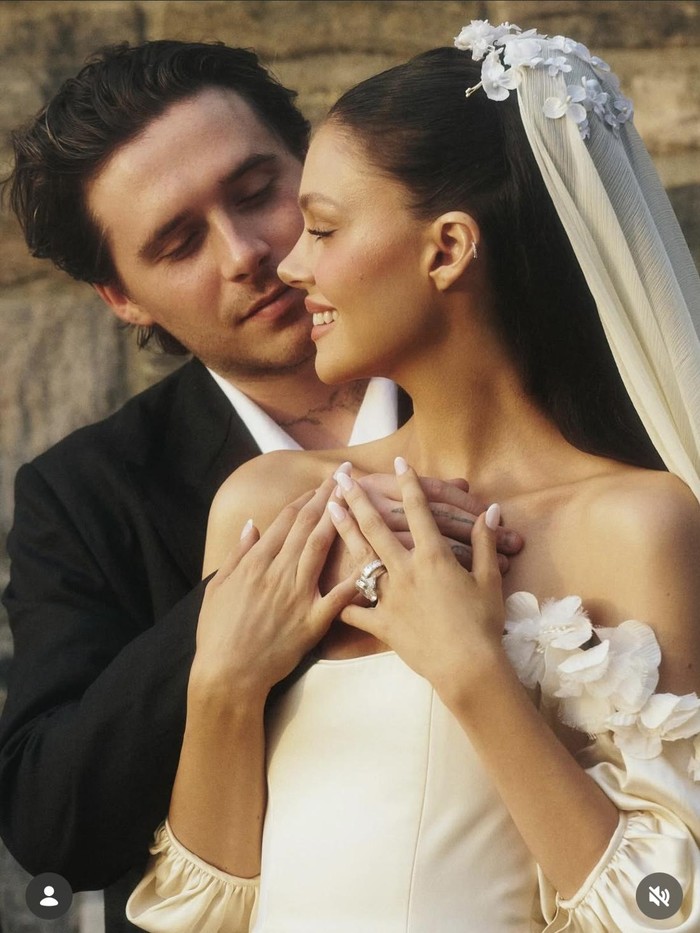 Hobi Masak, Potret Brooklyn Beckham Jago Bikin Sup hingga Burger